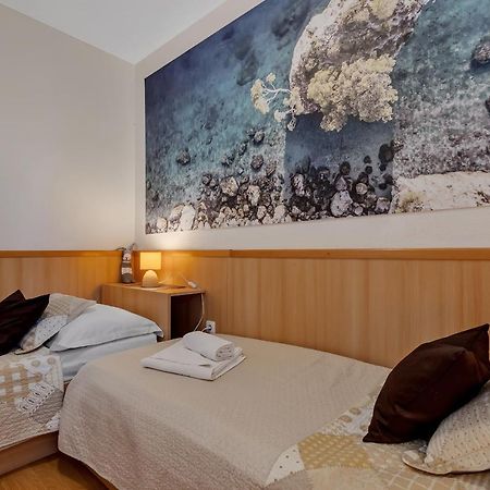 Apartments Vranjes Брела Екстериор снимка